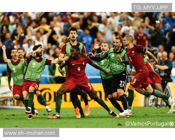 镜头回顾:足球转会这一幕令人泪目 镜头回顾:足球转会这一幕令人泪目